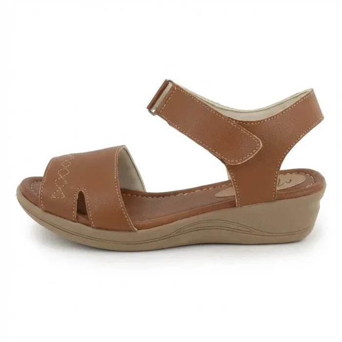 Sandália ortopédica feminina Helora marrom vista lateral